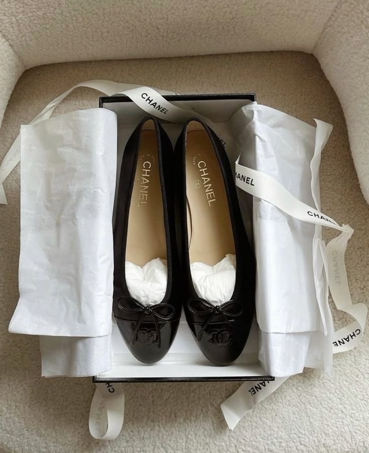Black  Head Ch. Ballet Flats