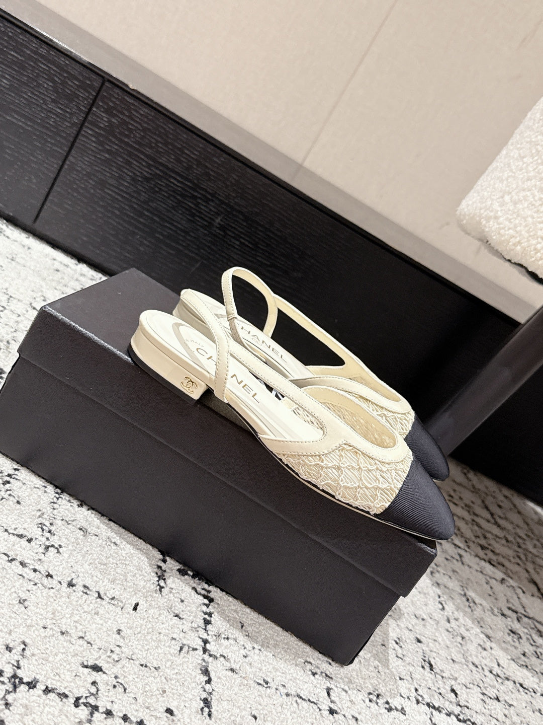 Ch. Slingbacks