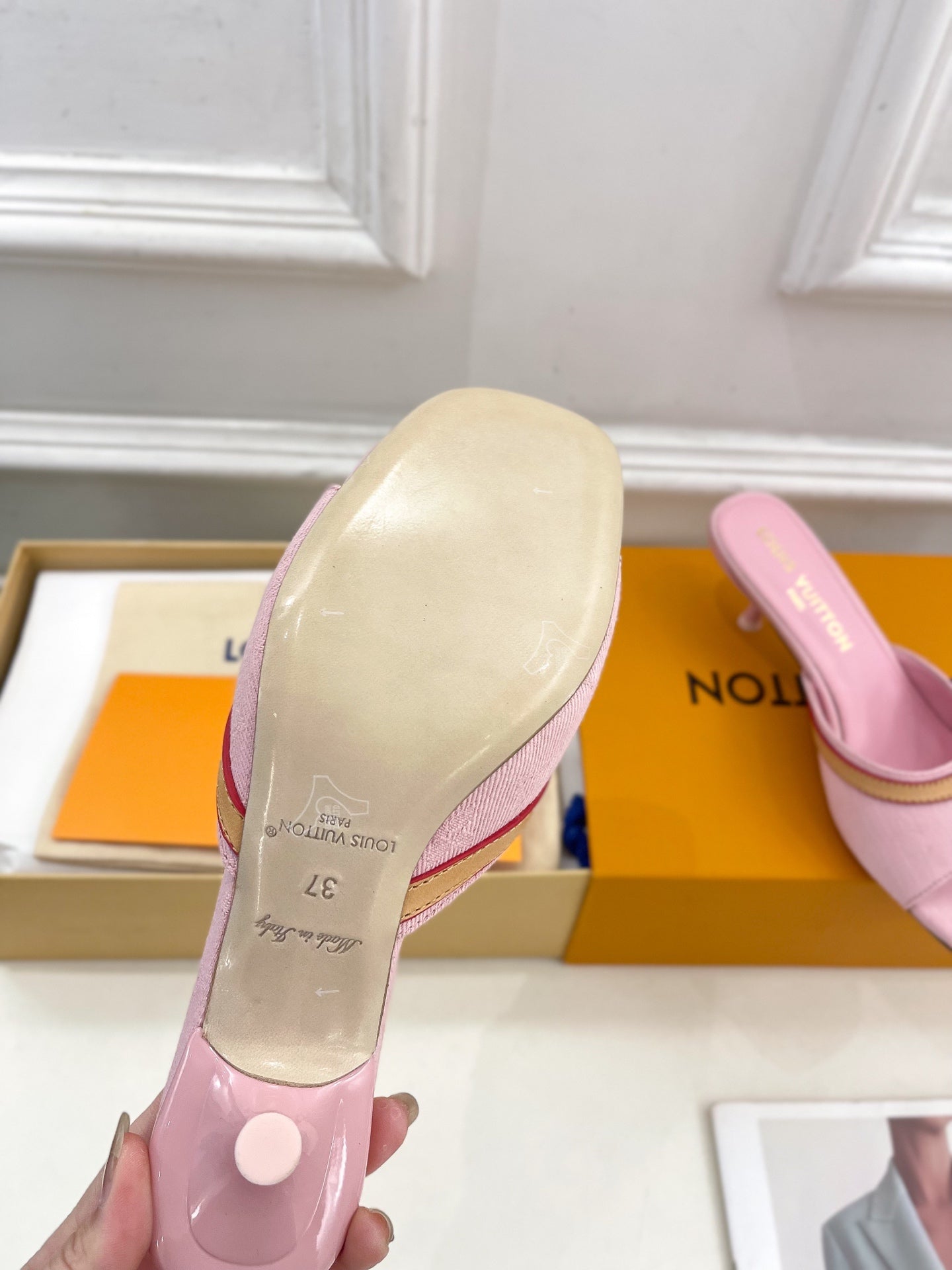L.V. Kitten Heels