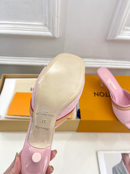 L.V. Kitten Heels