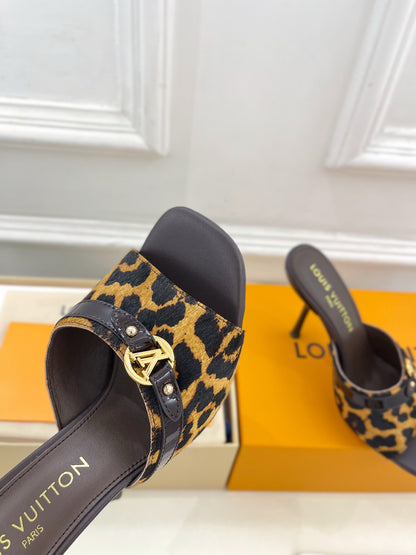 L.V. Kitten Long Heels