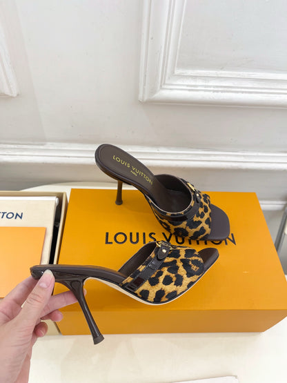 L.V. Kitten Long Heels